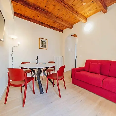 Apartmentsgarda - Loggia Liberta Apartman *