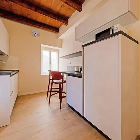 Apartmentsgarda - Loggia Liberta Apartment Garda (Verona)