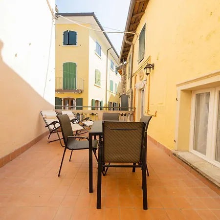Apartmentsgarda - Loggia Liberta Apartment